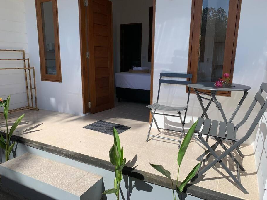 3 Monkeys Lembongan Studio Apartments Gym Recovery Centre Dış mekan fotoğraf
