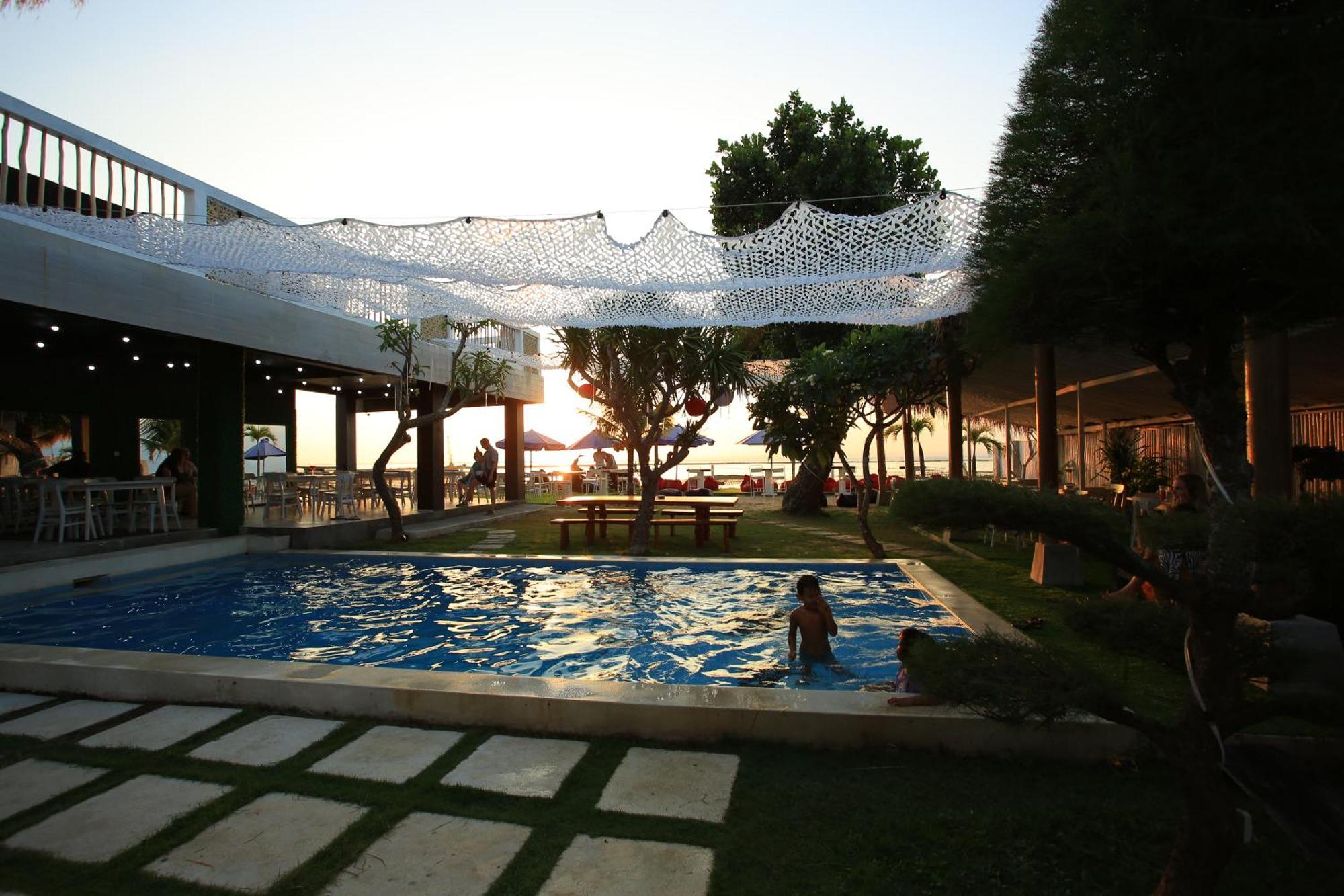 3 Monkeys Lembongan Studio Apartments Gym Recovery Centre Dış mekan fotoğraf