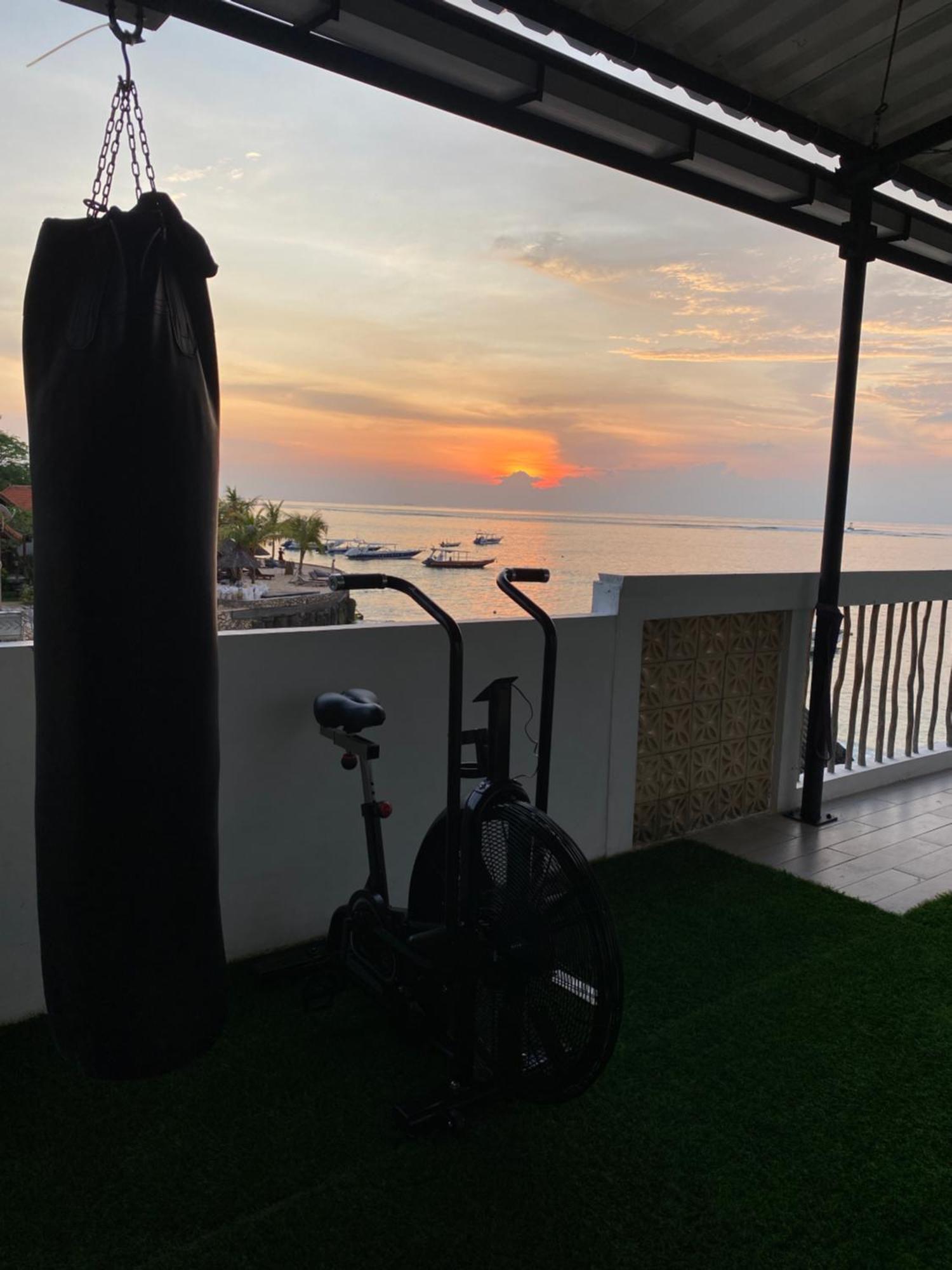 3 Monkeys Lembongan Studio Apartments Gym Recovery Centre Dış mekan fotoğraf